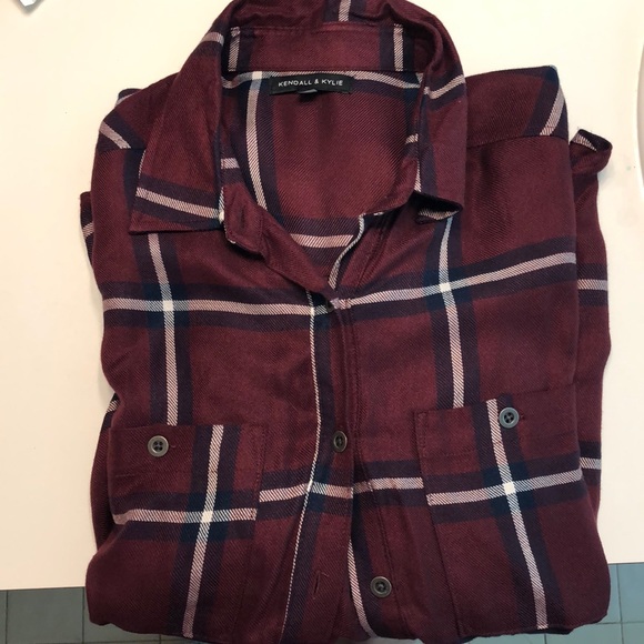 Kendall and Kylie flannel - Picture 1 of 4